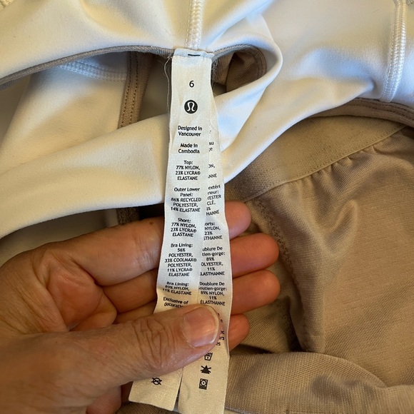 Lululemon "2022" Court Crush Dress
White Size 6 Tennis, Golfing, activewear - Picture 12 of 16